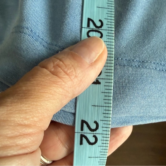 American Eagle Soft & Sexy Blue Roll Sleeve Crewneck Pocket T Shirt Size Small - Picture 9 of 11